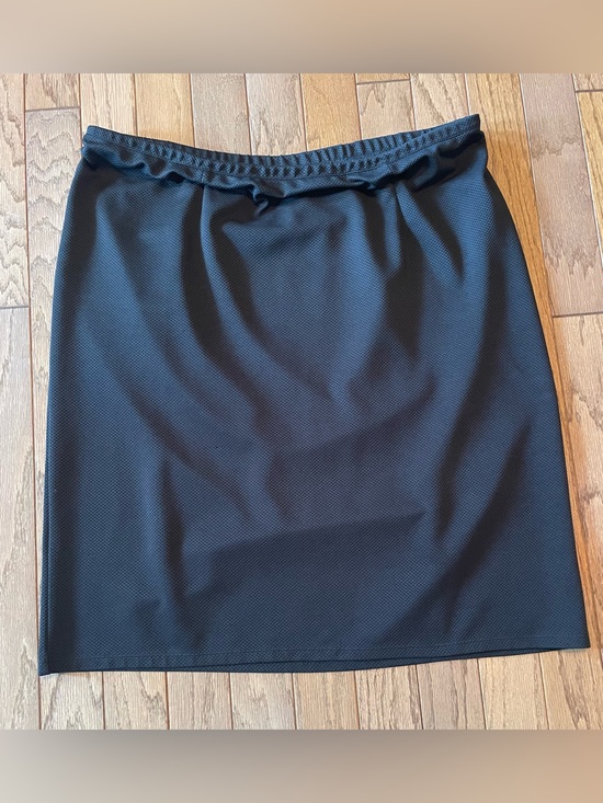 Cato Dresses & Skirts - Cato Woman Classic Black Elastic Waist Pencil Skirt - Size 22/24W (Like New)